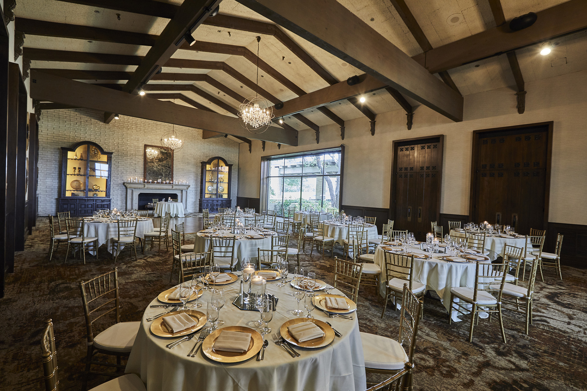 Las Colinas Country Club - Fireside Wedding