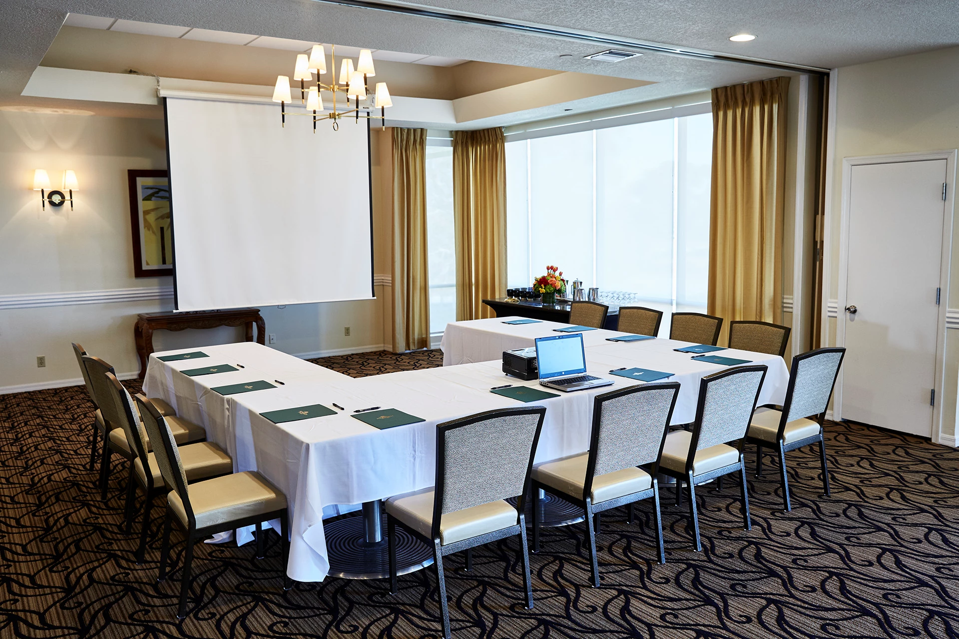 Monarch Country Club - Meeting Room