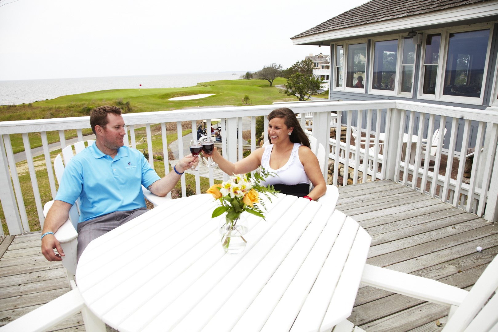 Nags Head Golf Links - Members on the patio