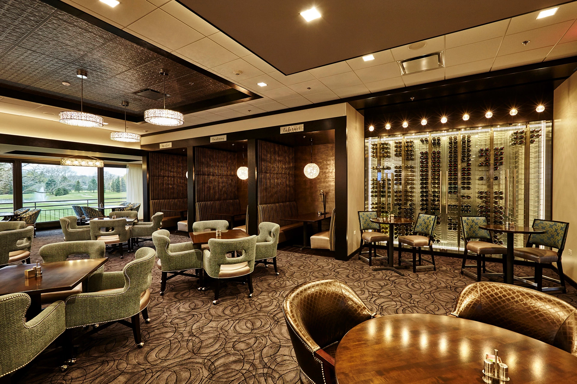 Ravinia Green Country Club - Bar & Grill