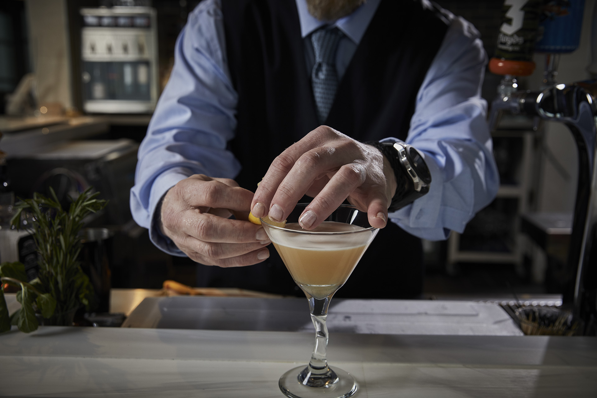 Skyline Club - Indianapolis - Bartender making drinks