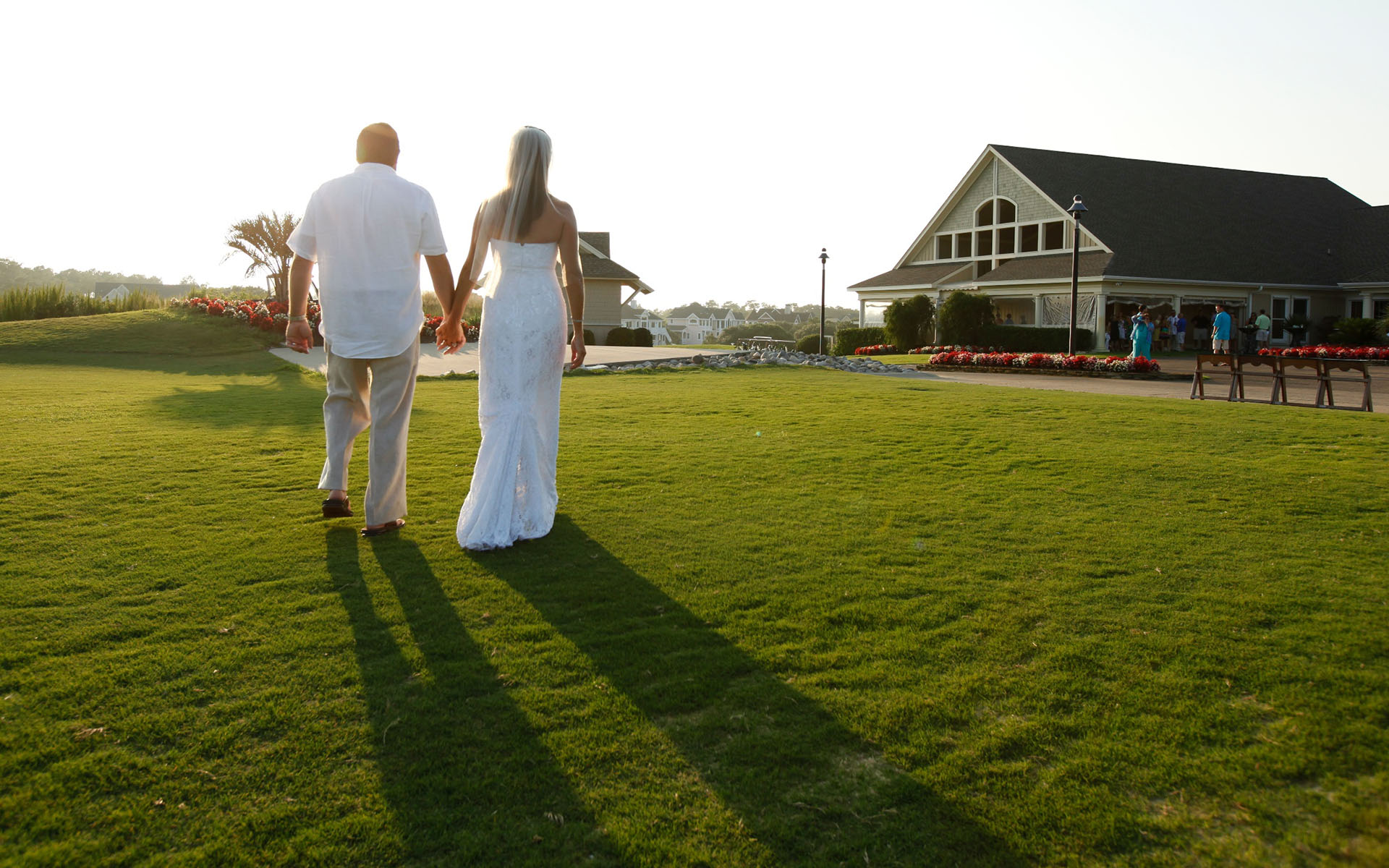 The Currituck Club - Wedding Couple