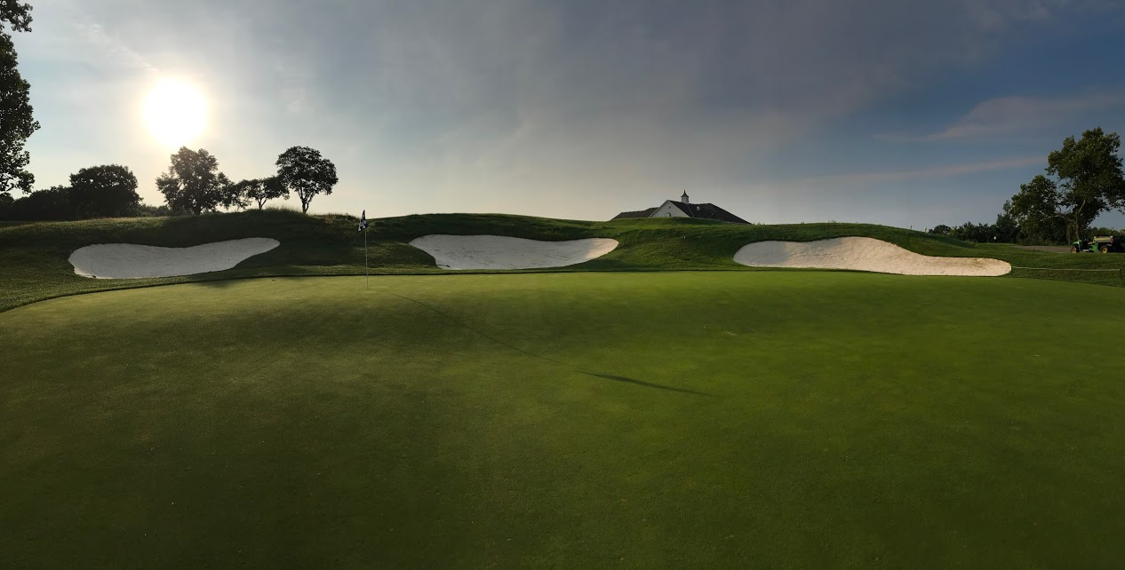 The Deuce at the National Golf Club - Golf Course