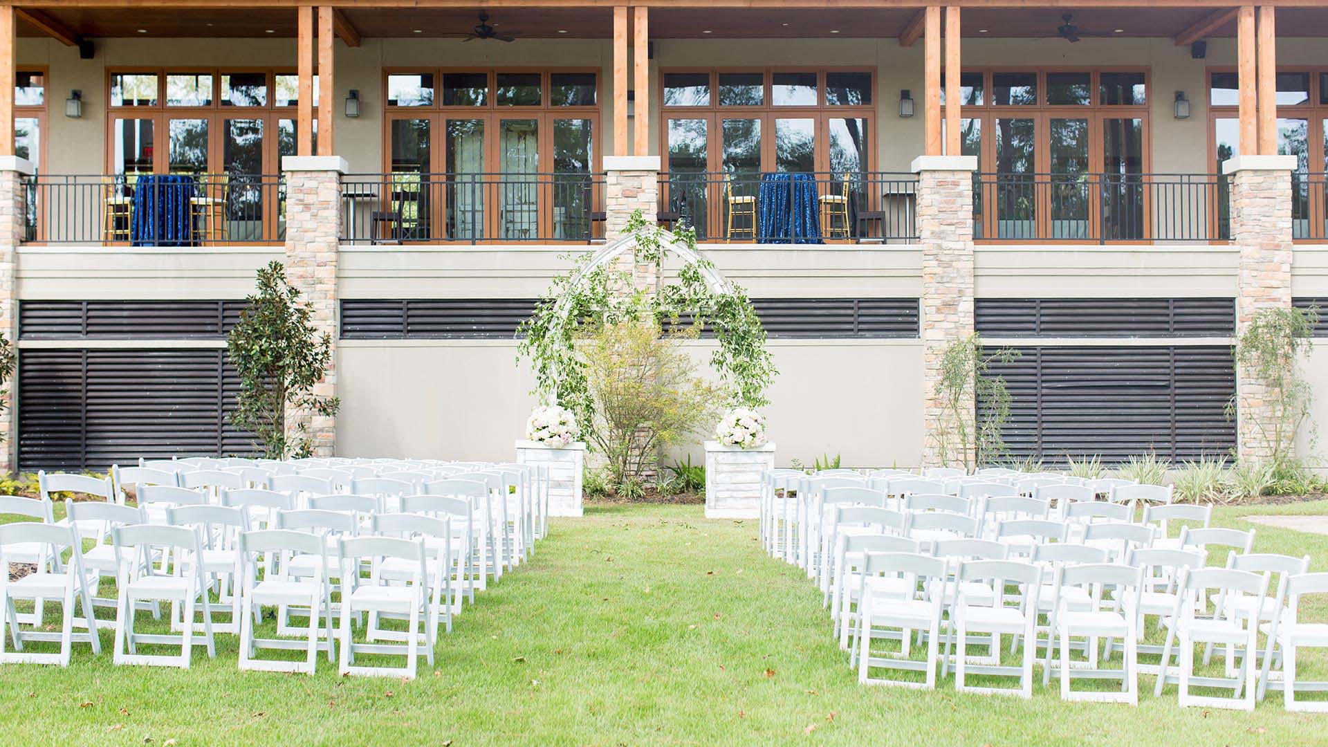 outdoor wedding ceremony